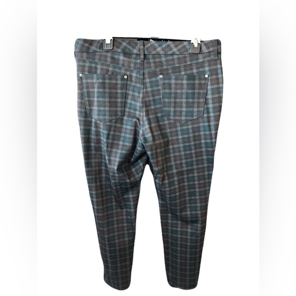 👖 EUC GLORIA VANDERBILT “Vickie” Scholar Plaid Legging Pants | Women’s 16P - Picture 2 of 12